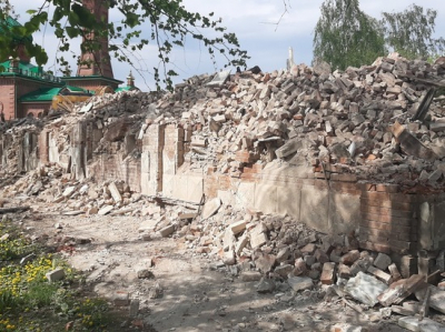 Строительство близ Красной мечети. По чьей вине?